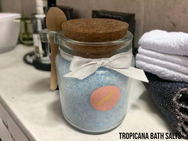 Tropicana Bath salts 225gr Glass Jar with Scoop .jpg without background