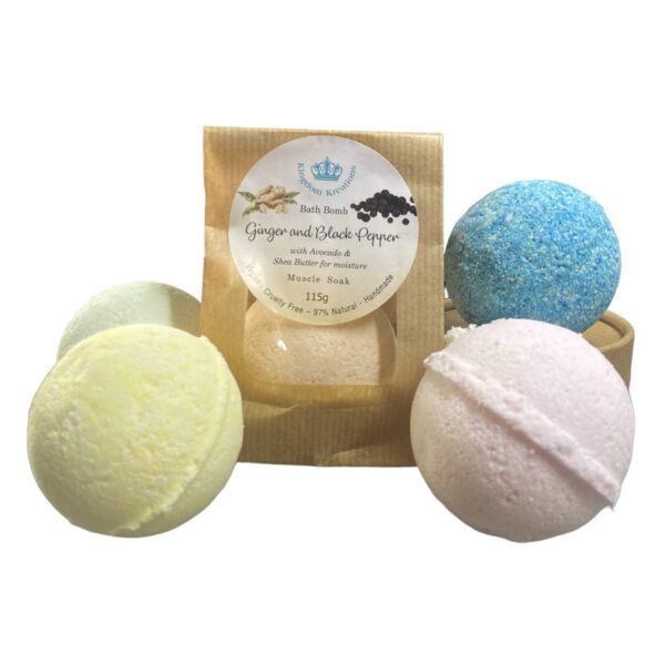 Natural Bath Bomb - consists of 1 large Bath Bomb Ginger and Black Pepper